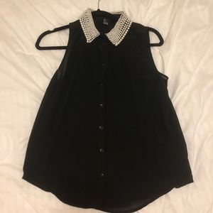 Black Tank Top with Pearl Collar